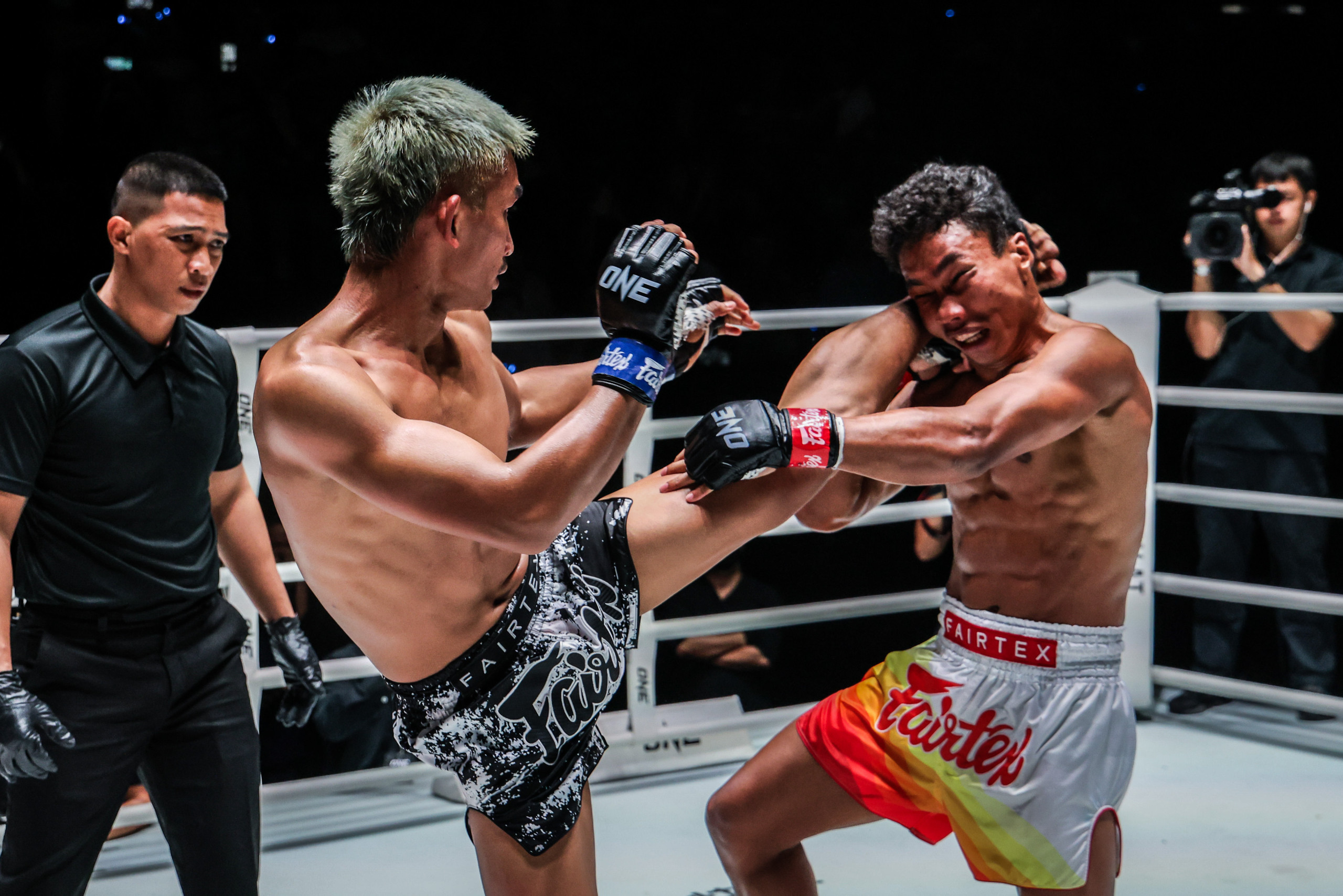 Petsukumvit Boi Bangna Kongsuk Fairtex ONE Friday Fights 53 17